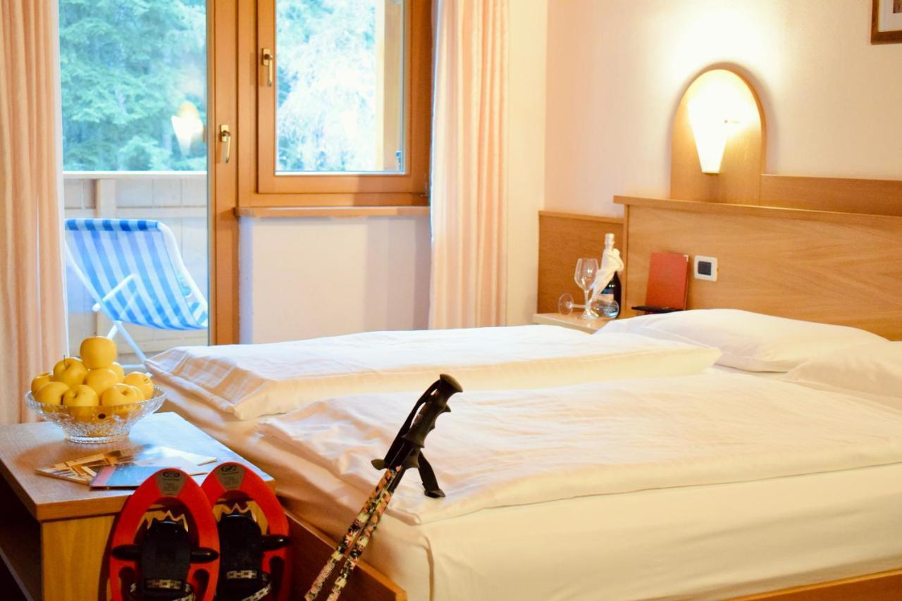Hotel Waldheim Sarnonico Εξωτερικό φωτογραφία