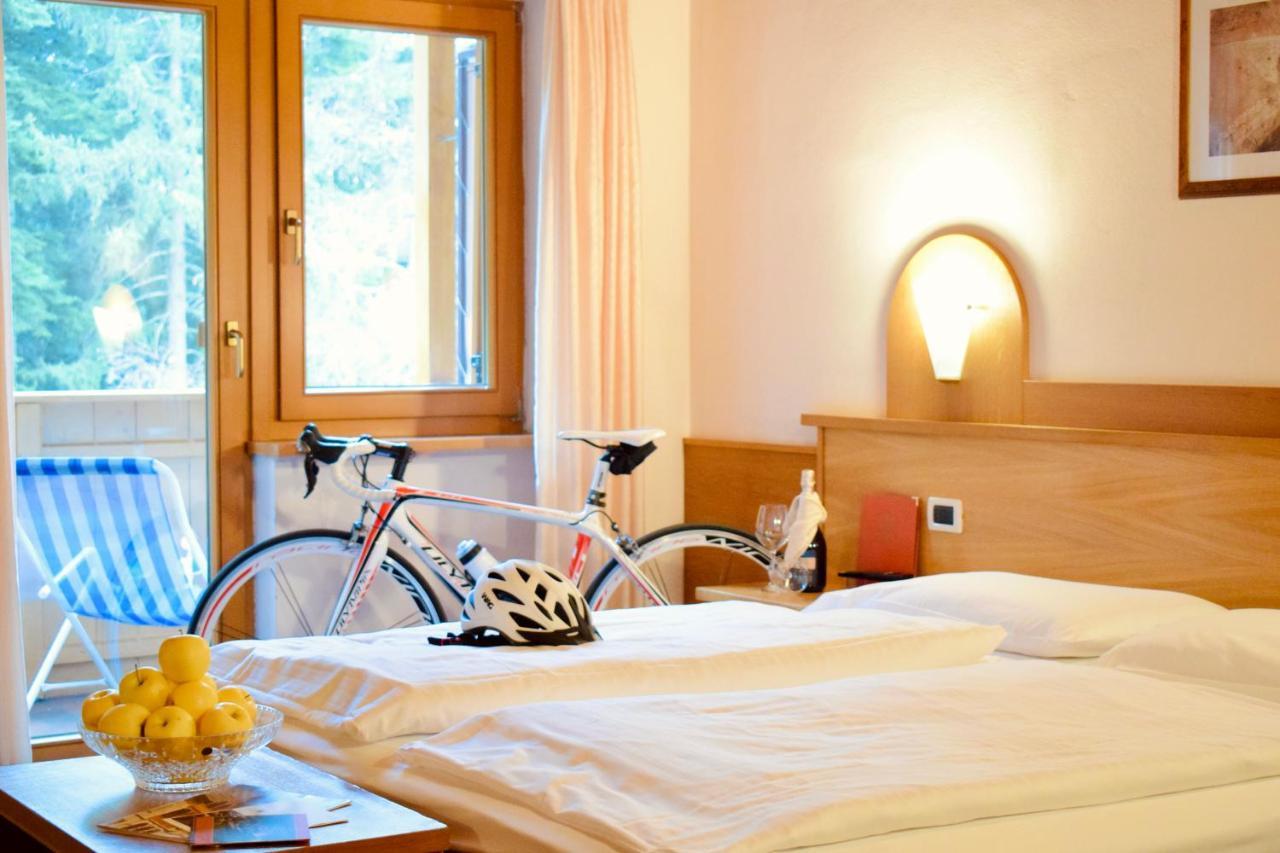 Hotel Waldheim Sarnonico Εξωτερικό φωτογραφία